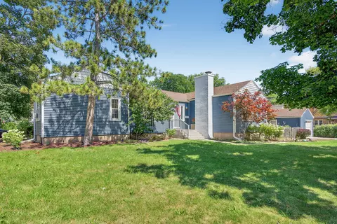 1595 Mount Pleasant St, Northfield, IL 60093
