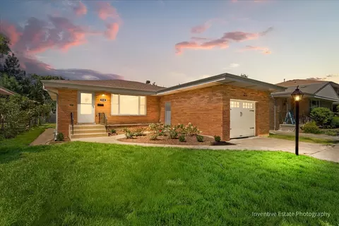 1132 Community Dr, La Grange Park, IL 60526