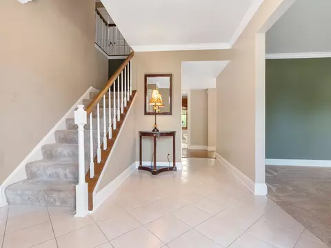 Entry Way - 3925 Charlemagne Dr, Hoffman Estates, IL 60192 photo 1 of 3