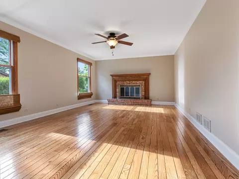 Living - 3925 Charlemagne Dr, Hoffman Estates, IL 60192 photo 2 of 3