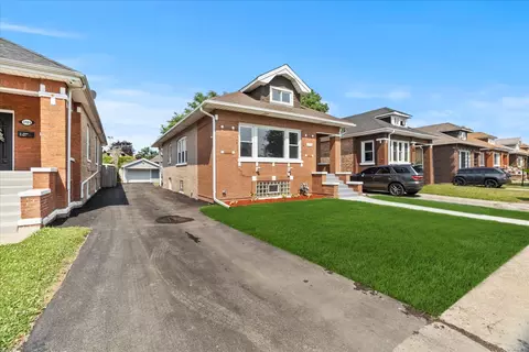 1706 S 9th Ave, Maywood, IL 60153