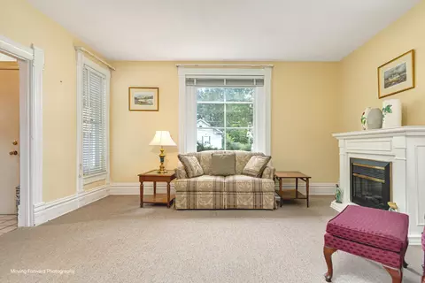 838 Cedar Ave, Elgin, IL 60120 photo 6