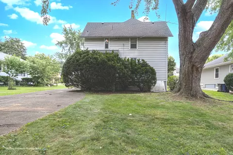 838 Cedar Ave, Elgin, IL 60120 photo 36