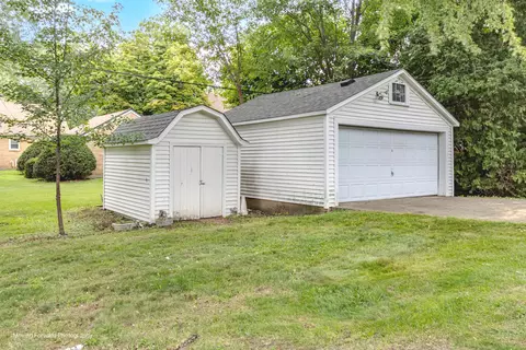 838 Cedar Ave, Elgin, IL 60120 photo 35