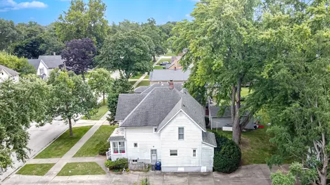 838 Cedar Ave, Elgin, IL 60120 photo 30