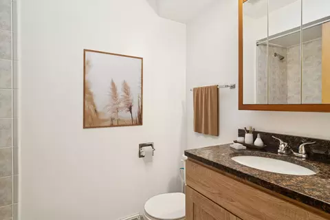 1355 Phoenix Dr, Des Plaines, IL 60018 photo 8