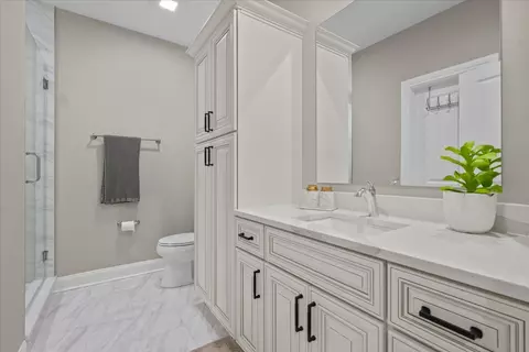 Bath - 64 Prairie Ct, Wheeling, IL 60090 photo 2 of 4