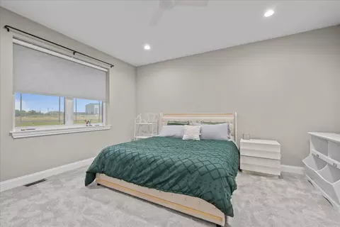 Bedroom - 64 Prairie Ct, Wheeling, IL 60090 photo 2 of 3