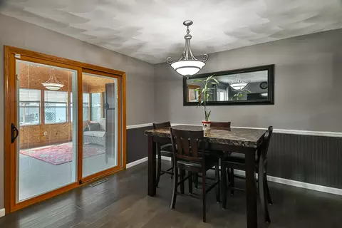 745 Towne Dr, Freeport, IL 61032 photo 7