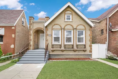 6635 S Karlov Ave, Chicago, IL 60629