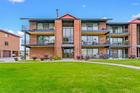 19535 Lake Shore Dr #3N, Lynwood, IL 60411