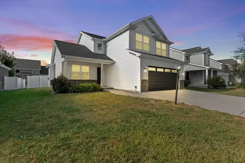 3901 Slate Dr, Champaign, IL 61822