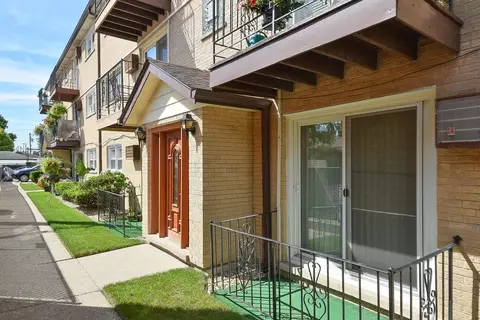 7117 W Belmont Ave #1C, Chicago, IL 60634