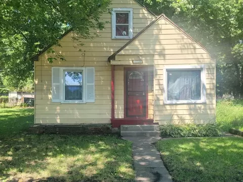 14110 S Claire Blvd, Robbins, IL 60472