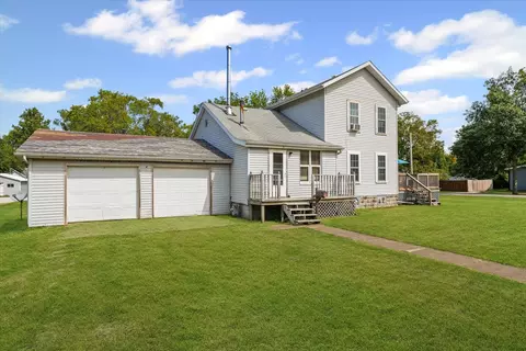 402 W Ash St, Fairbury, IL 61739