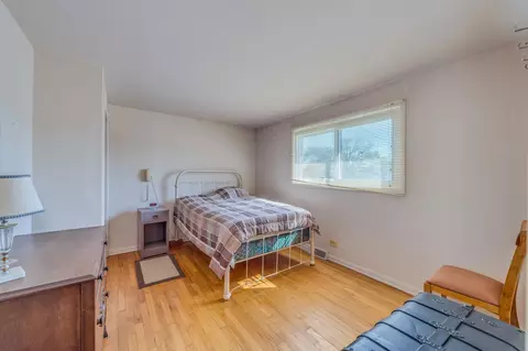 Bedroom - 237 S Rush St, Itasca, IL 60143 photo 3 of 3
