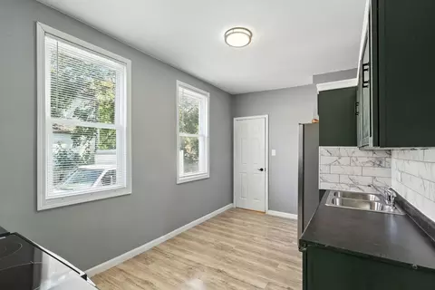 Entry Way - 838 E 90th St, Chicago, IL 60619 photo 2 of 3