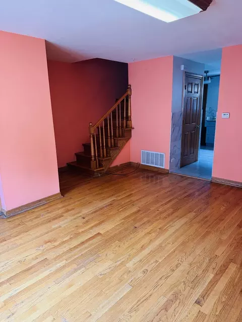 Living - 2017 Pine St #B, Des Plaines, IL 60018 photo 1 of 1