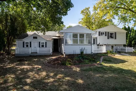 Exterior - 402 Bradley Ln, Normal, IL 61761 photo 7 of 8
