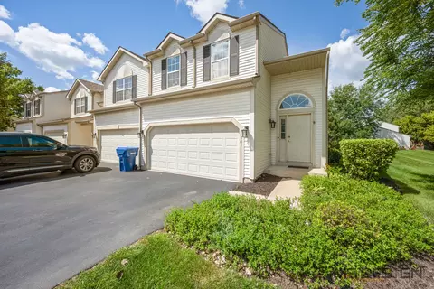 701 Blackstone Ct, Dekalb, IL 60115