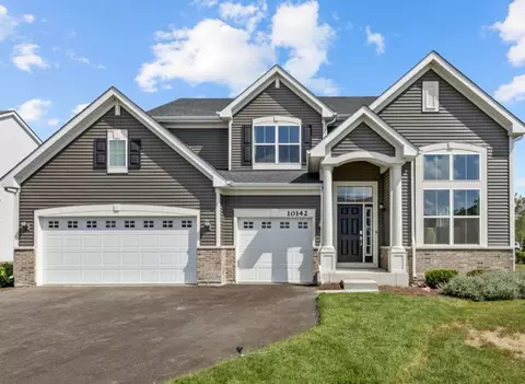 10142 Garlieb Dr, Huntley, IL 60142