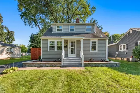 714 Elmwood Ave, West Chicago, IL 60185