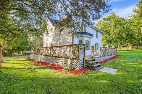 5 N460 Hanson Rd, Saint Charles, IL 60175