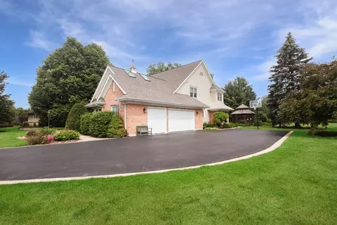 Other - 37 River Ridge Dr, Sleepy Hollow, IL 60118 photo 2 of 7