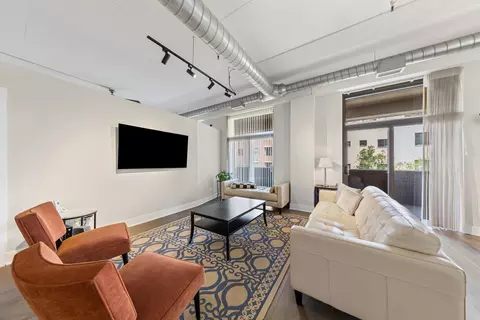 Living - 1301 W Madison St #306, Chicago, IL 60607 photo 1 of 4
