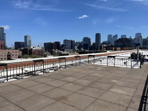View/Area - 1301 W Madison St #306, Chicago, IL 60607 photo 1 of 1