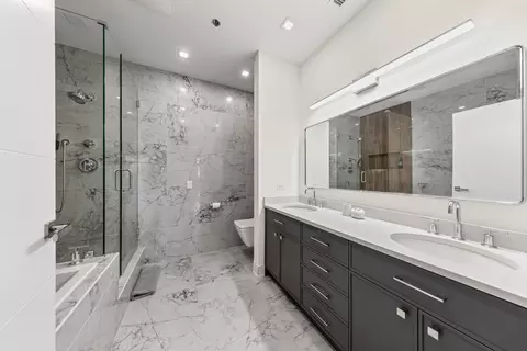 Bath - 1301 W Madison St #306, Chicago, IL 60607 photo 1 of 3
