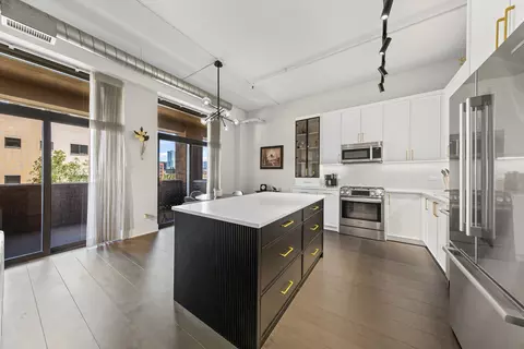 Kitchen - 1301 W Madison St #306, Chicago, IL 60607 photo 2 of 2