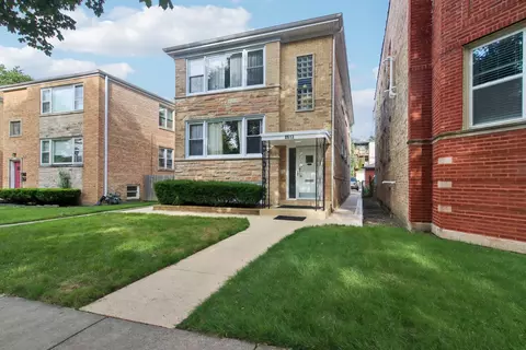 8613 Trumbull Ave, Skokie, IL 60076