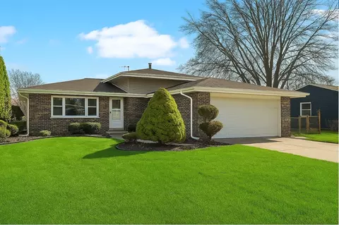 16779 92nd Ave, Orland Hills, IL 60487