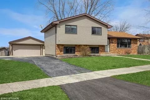 8832 170th St, Orland Hills, IL 60487