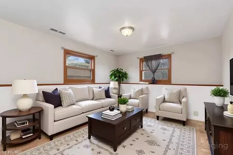 Living - 35720 N Laurel Ave, Ingleside, IL 60041 photo 2 of 2