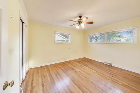 Bedroom - 516 Short Ln, Glenview, IL 60025 photo 5 of 6
