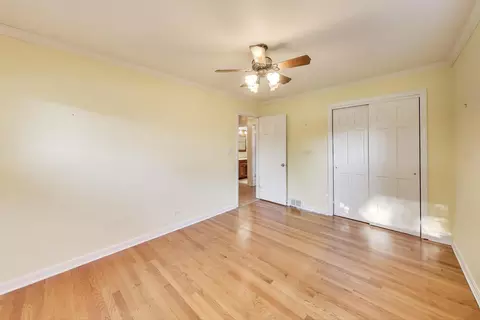 Bedroom - 516 Short Ln, Glenview, IL 60025 photo 6 of 6