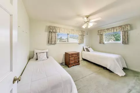 Bedroom - 516 Short Ln, Glenview, IL 60025 photo 3 of 6