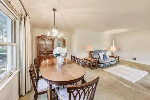 Dining - 516 Short Ln, Glenview, IL 60025 photo 1 of 3