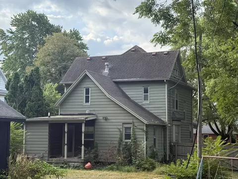 404 E Park St, Champaign, IL 61820 photo 4