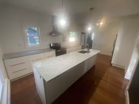 404 E Park St, Champaign, IL 61820 photo 8