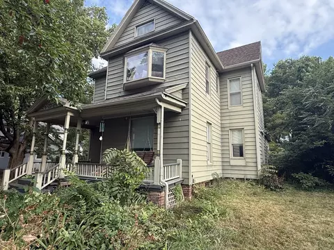 404 E Park St, Champaign, IL 61820 photo 3