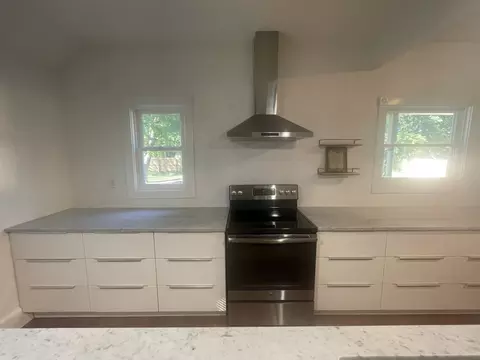 404 E Park St, Champaign, IL 61820 photo 9