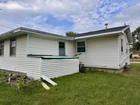 226 S Beech St, Forrest, IL 61741 photo 7