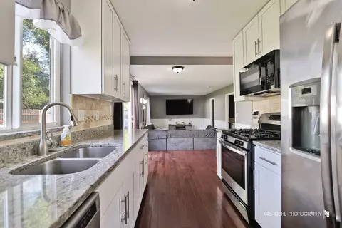 Kitchen - 205 S Cross Trl, Mchenry, IL 60050 photo 1 of 3