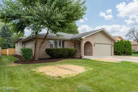 649 Gavin Ave, Romeoville, IL 60446