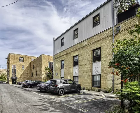 1128 W Ardmore Ave #1, Chicago, IL 60660