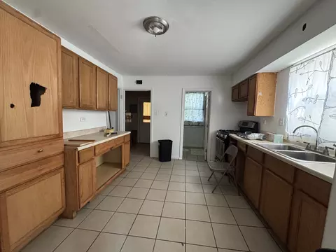 Kitchen - 3543 S Artesian Ave, Chicago, IL 60632 photo 1 of 1