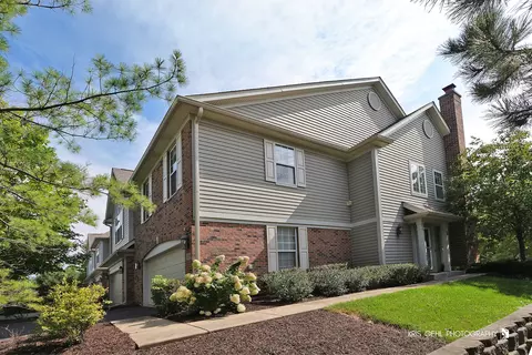 5459 Mcdonough Rd #5459, Hoffman Estates, IL 60192